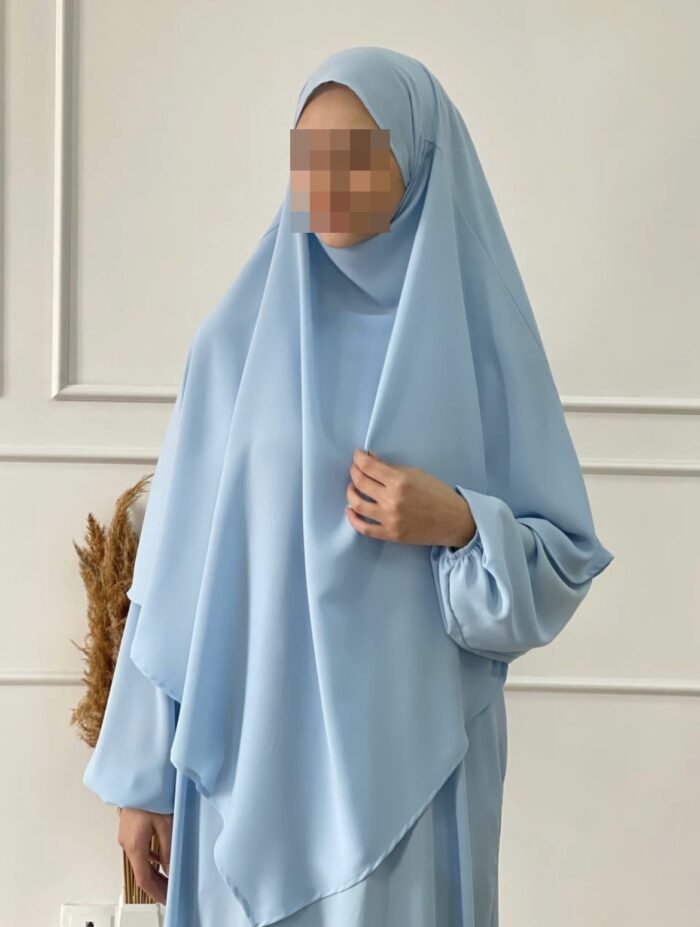 Khimar soie de Medine bleu pastel pour femme.